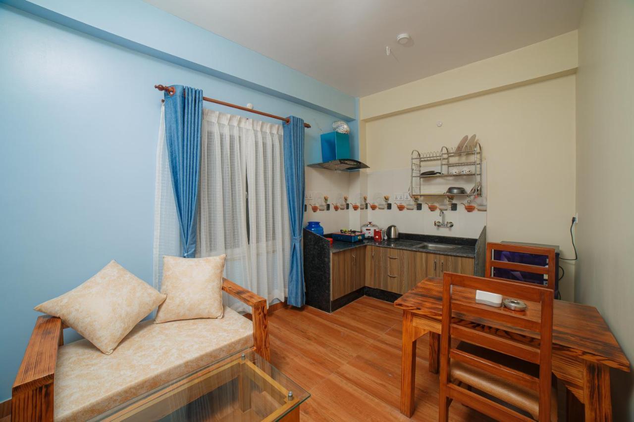 Lotus Apartment Pokhara Buitenkant foto